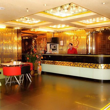 Holiday Hotell Macau Exteriör bild